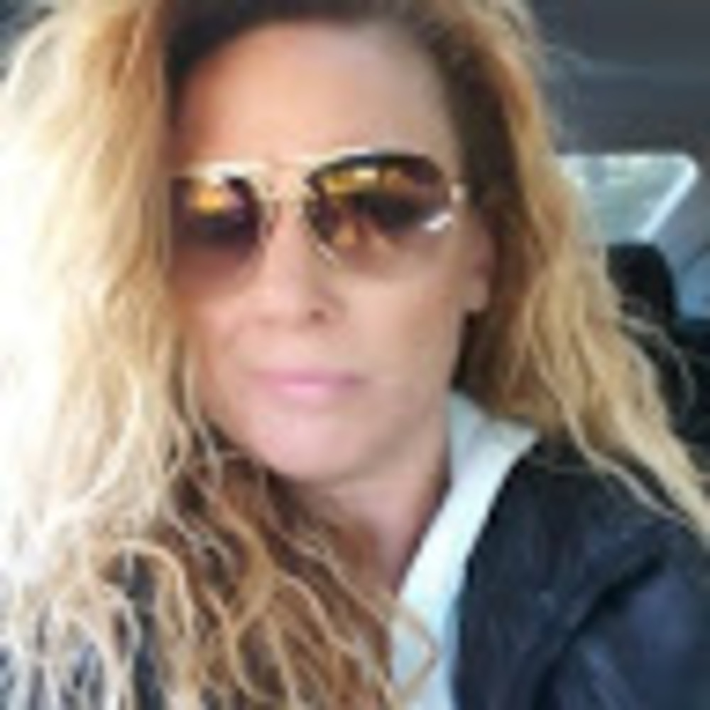 Meet your Posher, Donilee